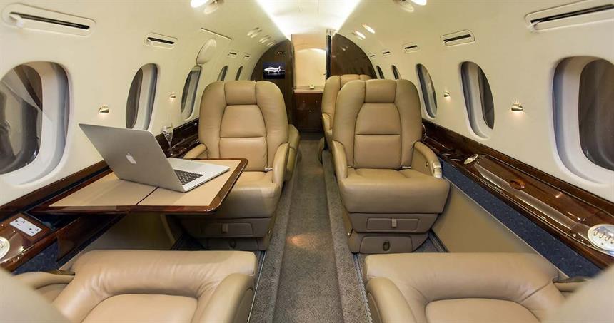 Hawker 800XP