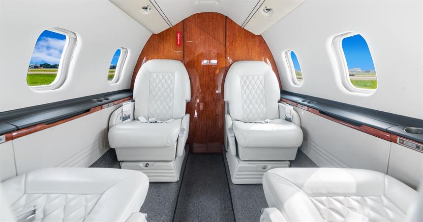 Learjet 60