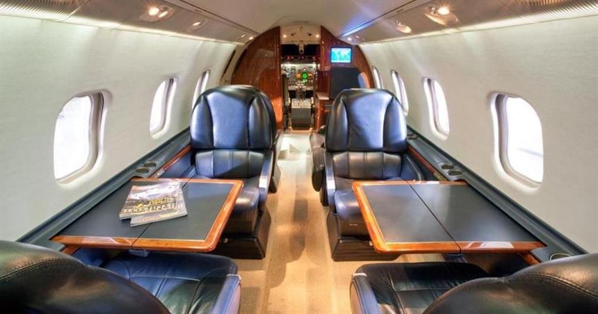 Learjet 60