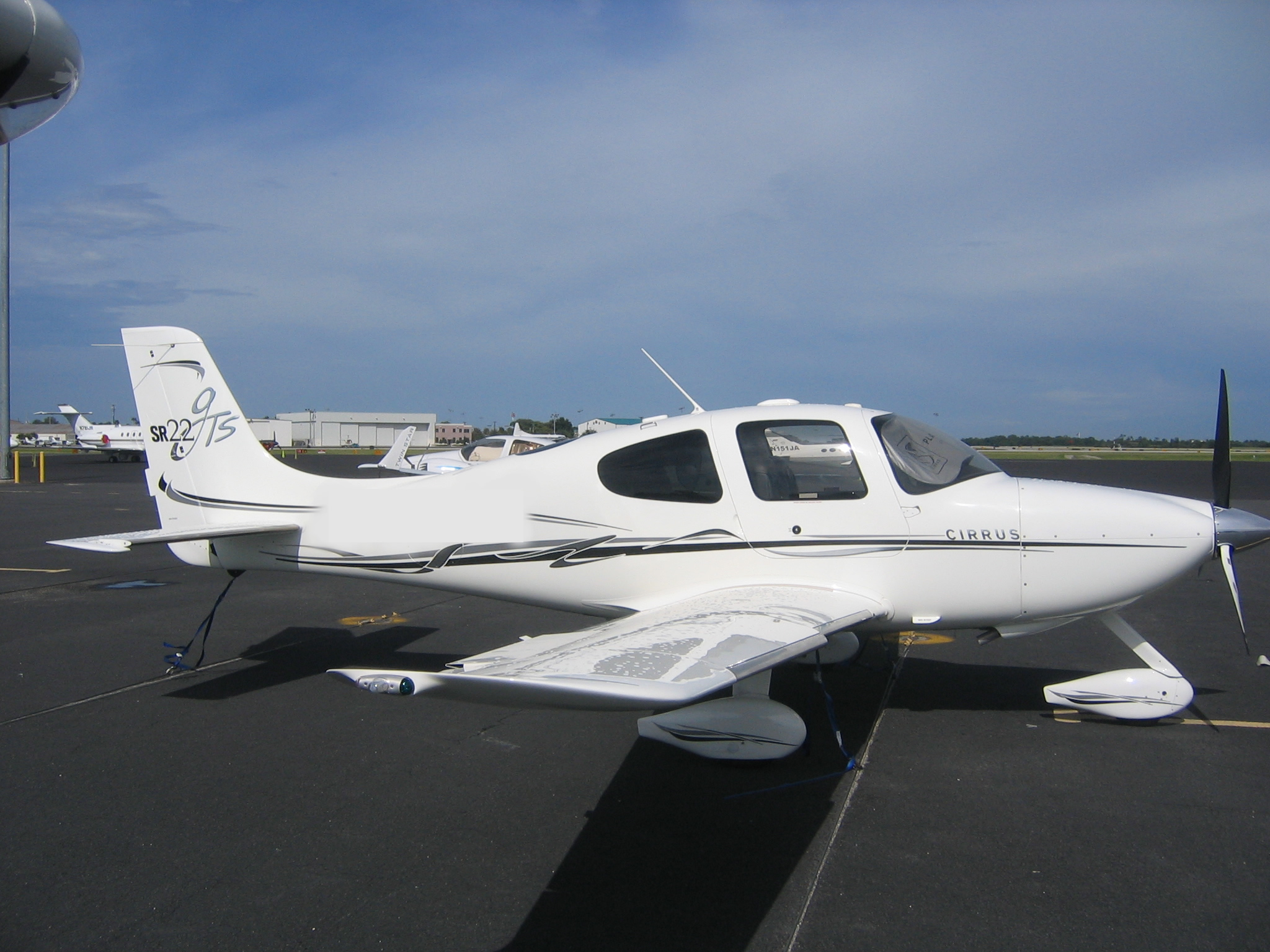 Cirrus SR 22