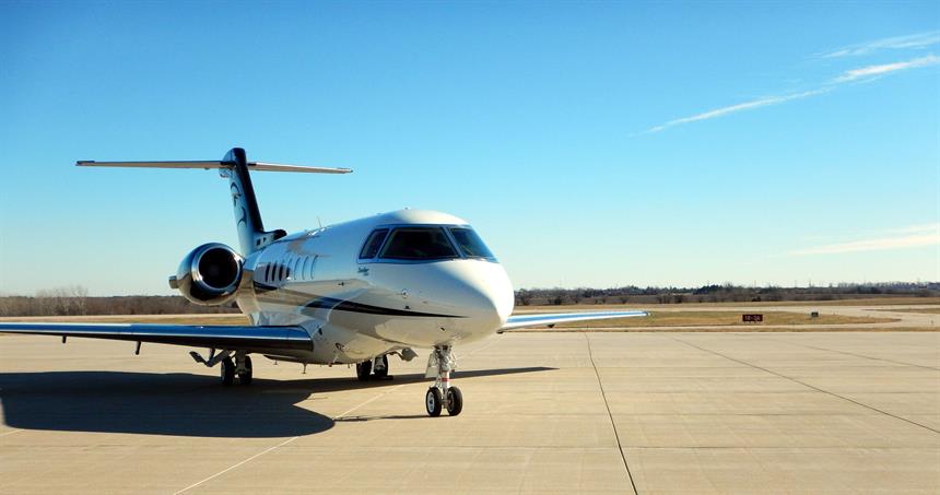 Challenger 300