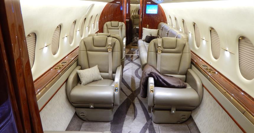 Challenger 300