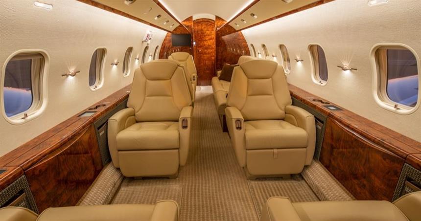 Challenger 300