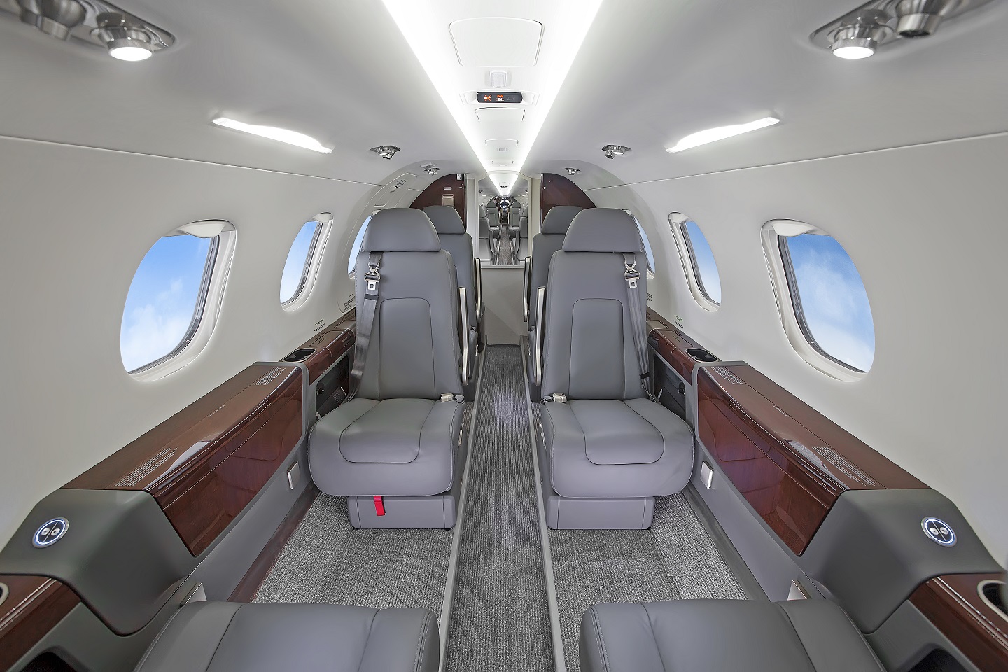Phenom 300