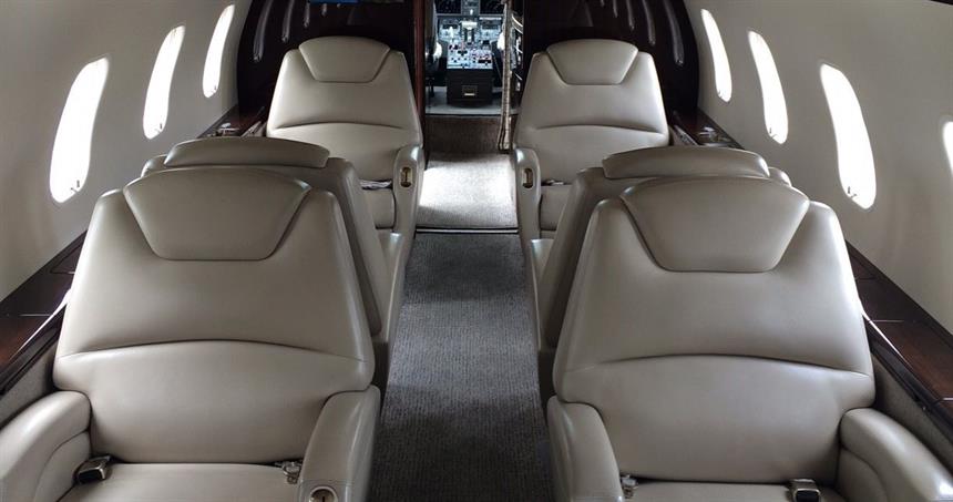 Challenger 300