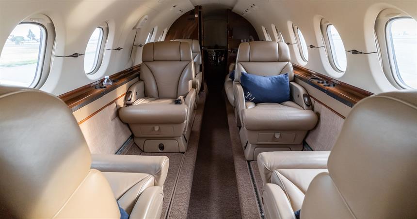 Hawker 900XP