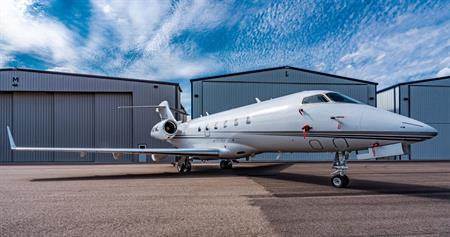 Challenger 300