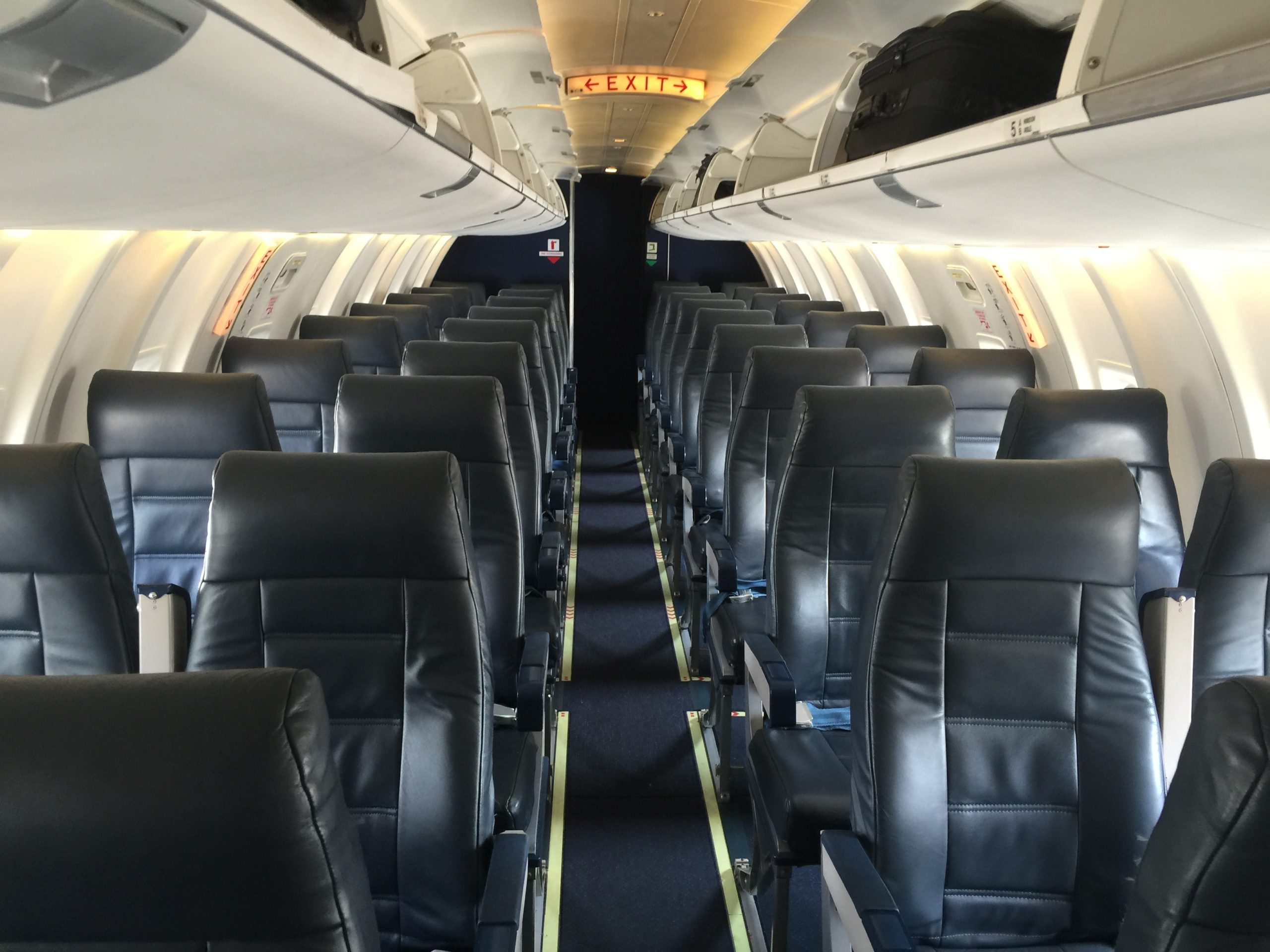 CRJ 200