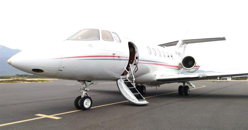 Hawker 900XP