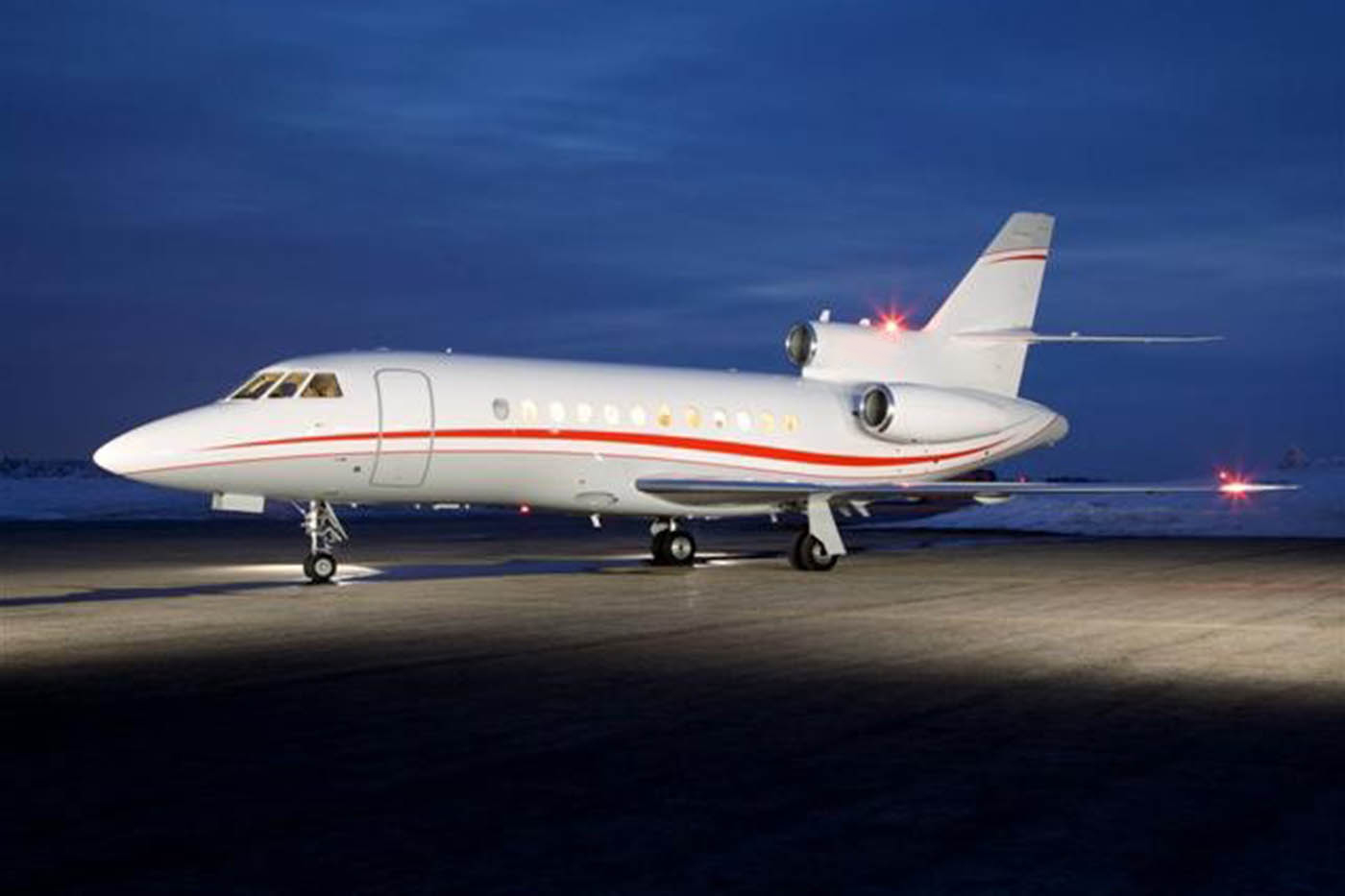 Falcon 900