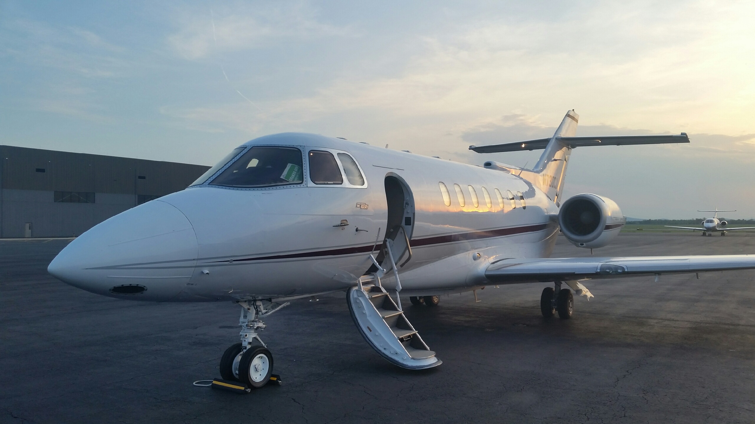 Hawker 1000