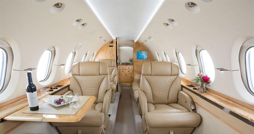 Hawker 900XP