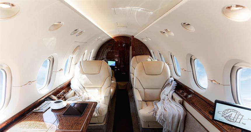 Hawker 800XP