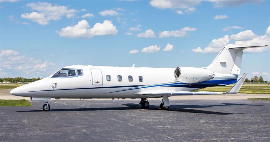 Learjet 55