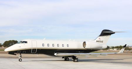 Challenger 300