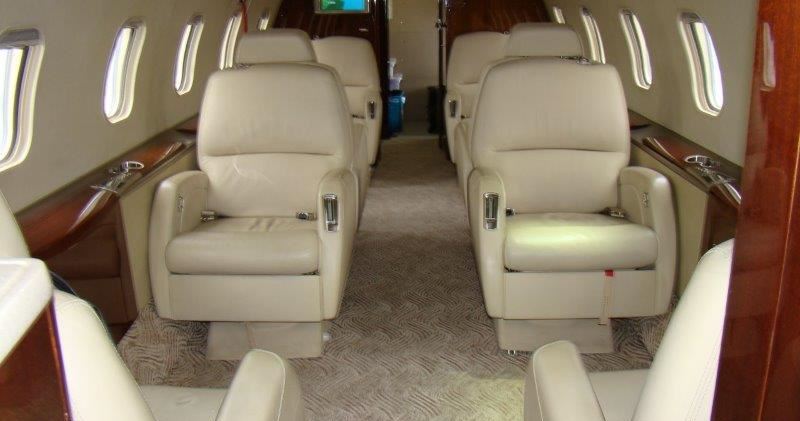 Challenger 300