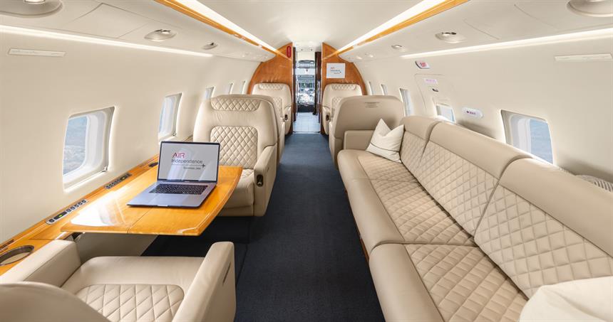 Challenger 604