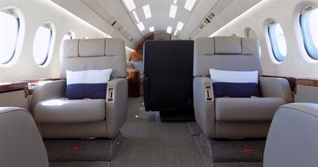 Falcon 900