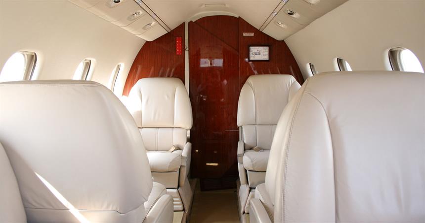 Learjet 60