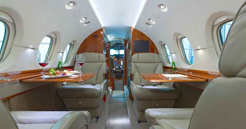 Hawker 900XP