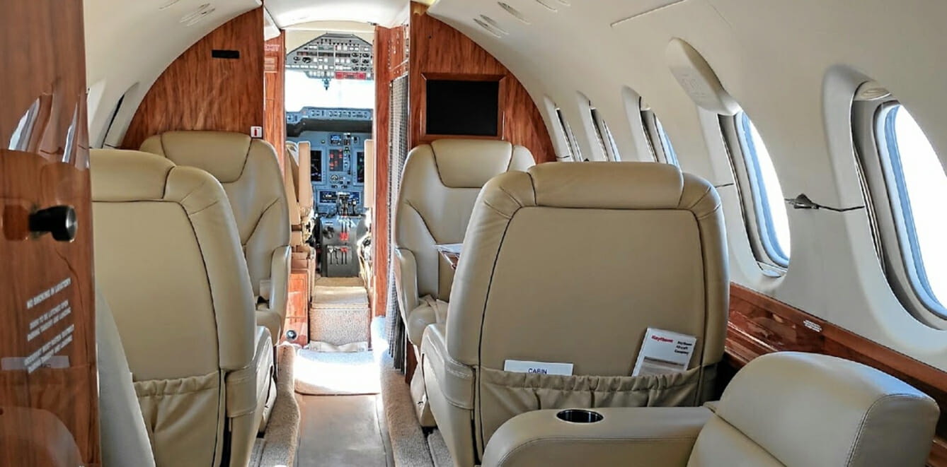 Hawker 800XP
