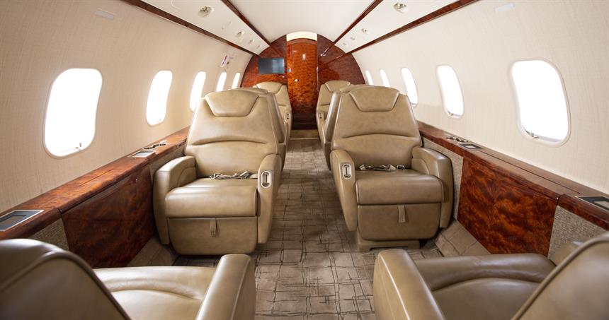 Challenger 300