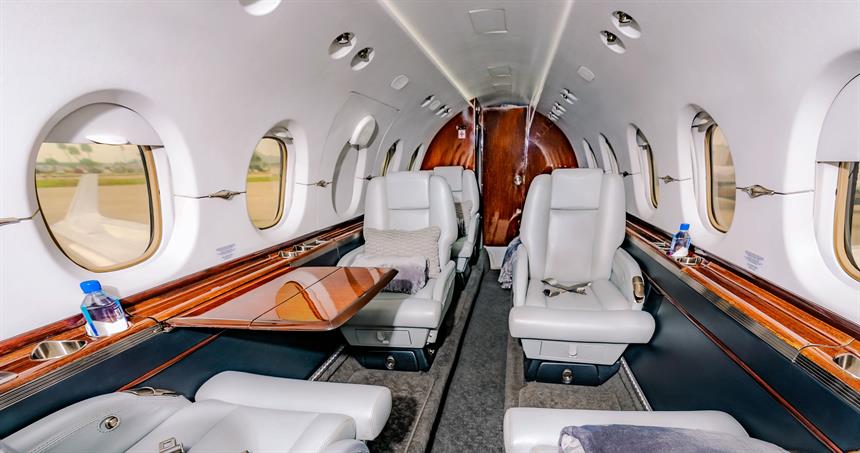 Hawker 900XP