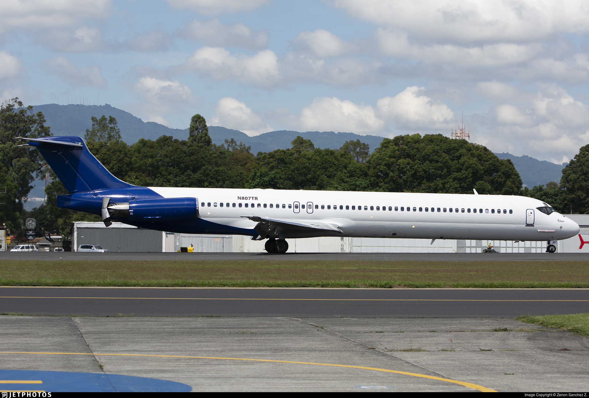 DC-9