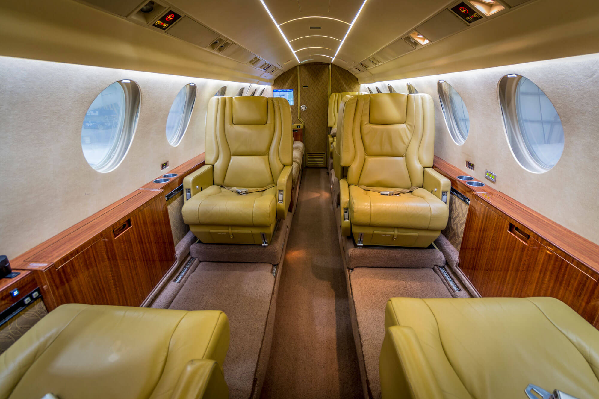 Falcon 50