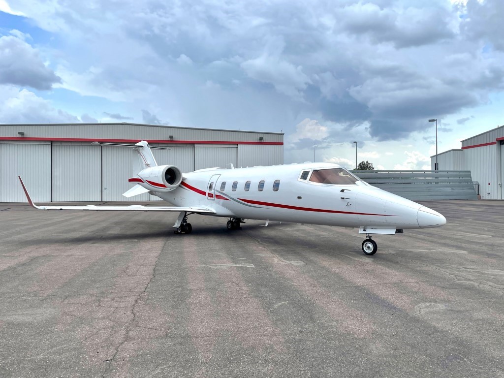 Learjet 60