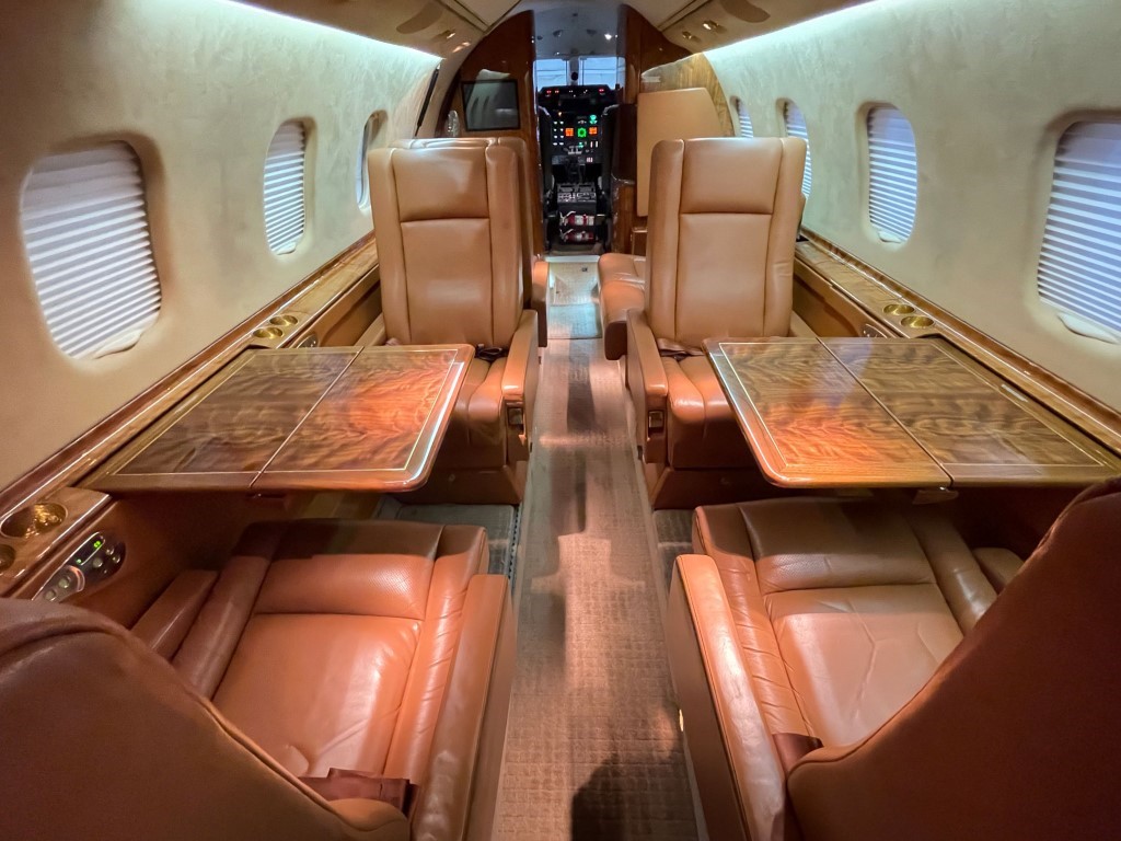 Learjet 60