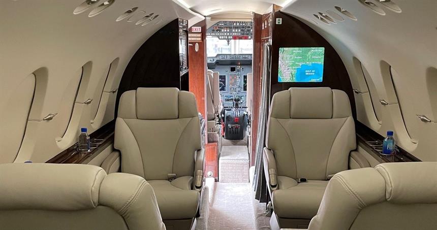Hawker 900XP
