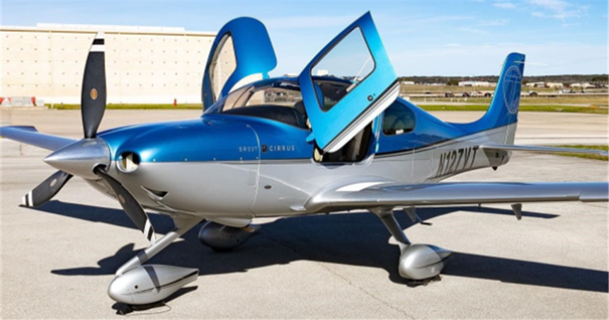 Cirrus SR 22
