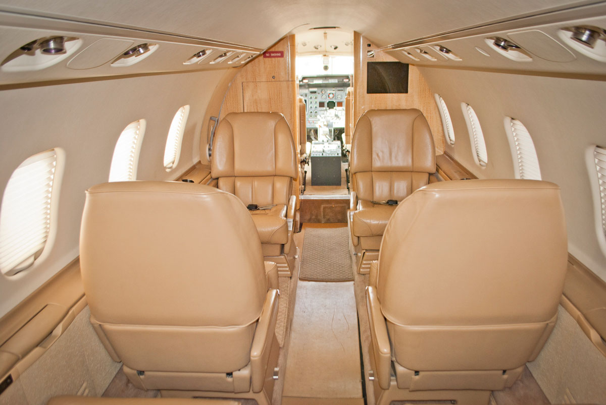 Learjet 60
