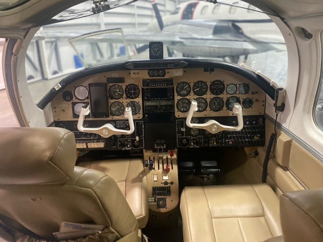 Piper Aerostar 600