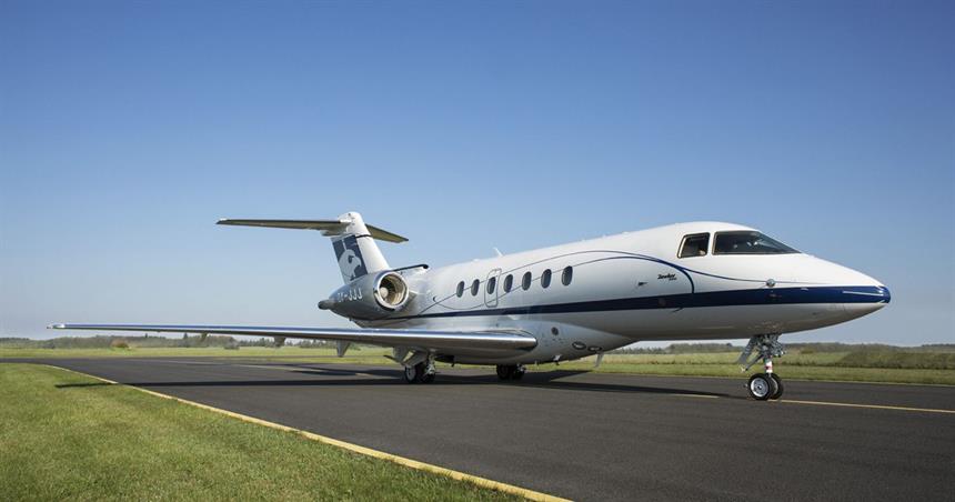 Hawker 4000