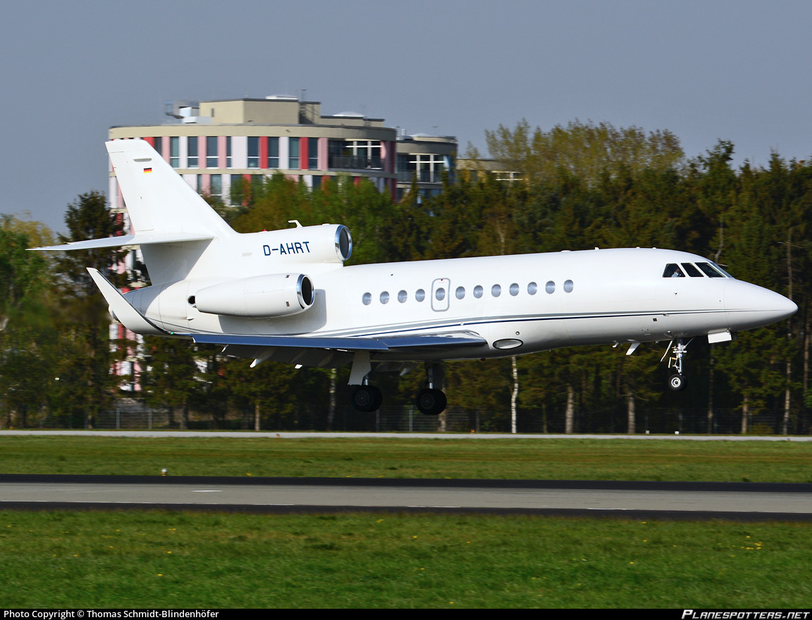 Falcon 900LX