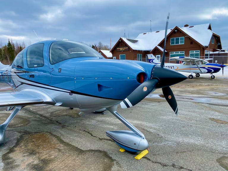 Cirrus SR22
