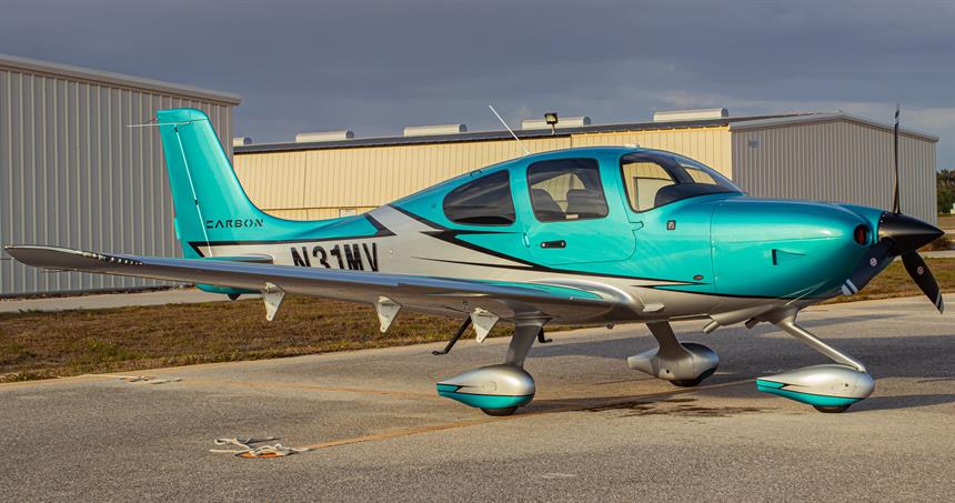 Cirrus SR 22