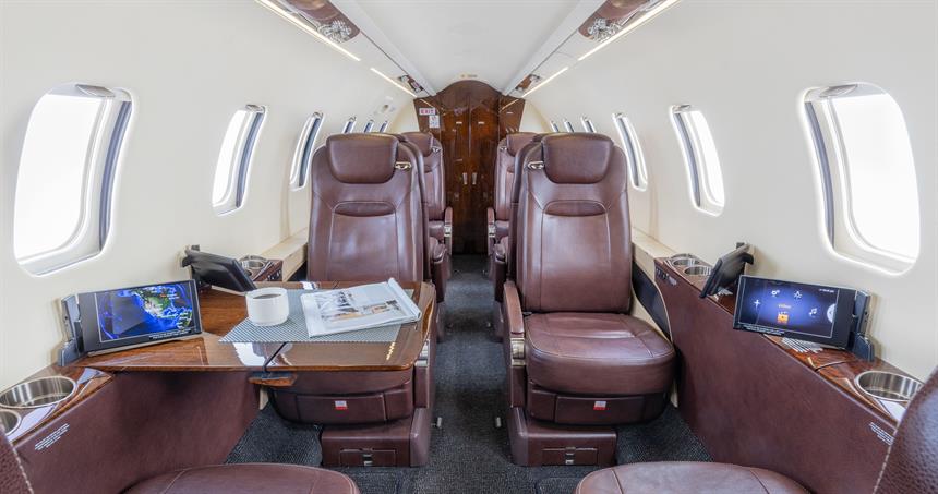 Learjet 75