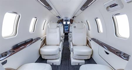Learjet 75