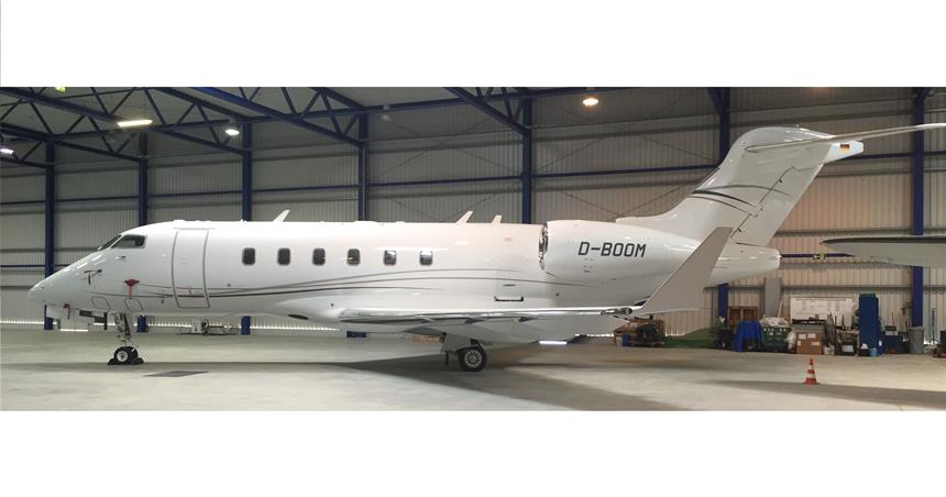 Challenger 300