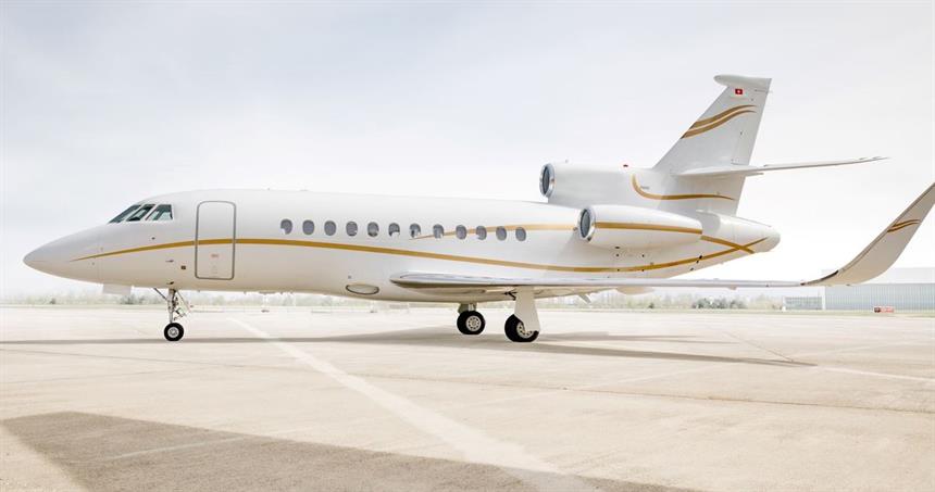 Falcon 900B