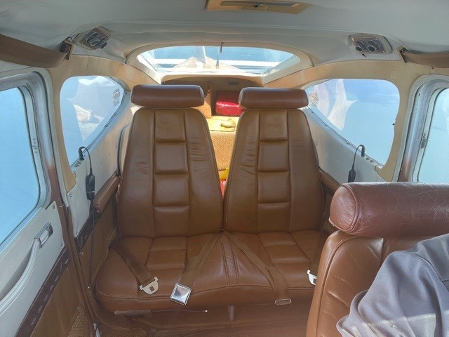 Cessna Skylane R182