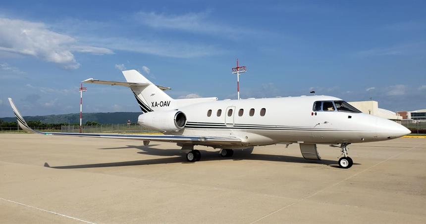 Hawker 800 SP