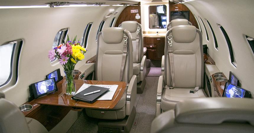 Learjet 70