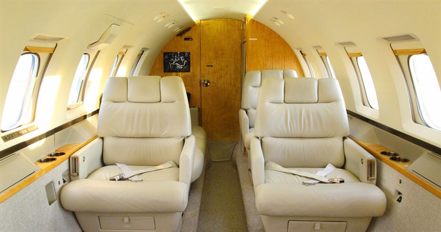 Hawker 800XP