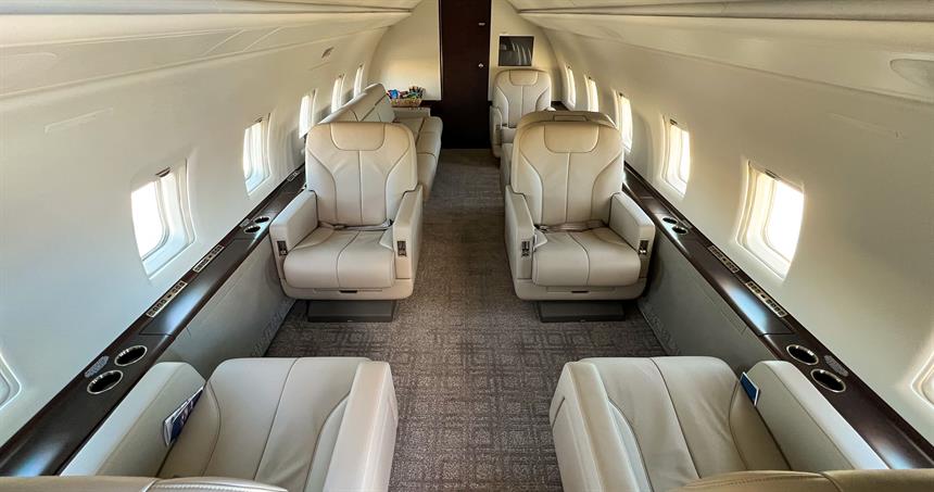 Challenger 604