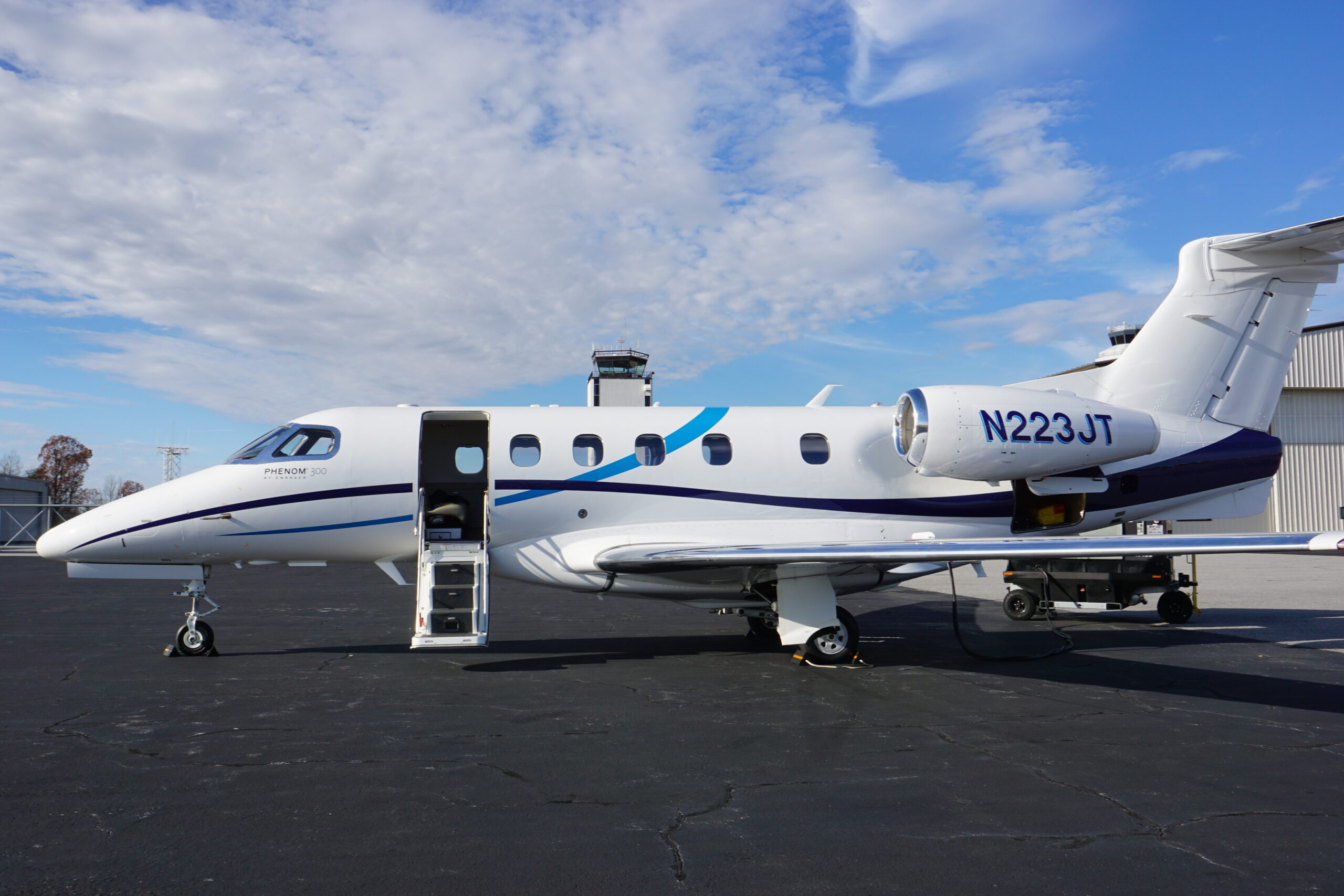 Phenom 300