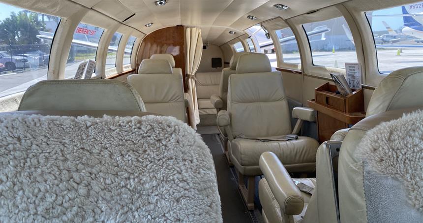 Cessna 404